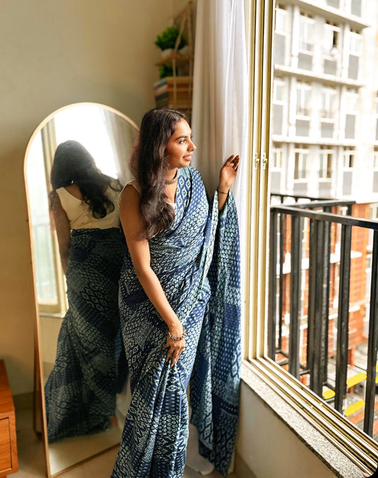 Navy Blue Checkered Printed Cotton Saree